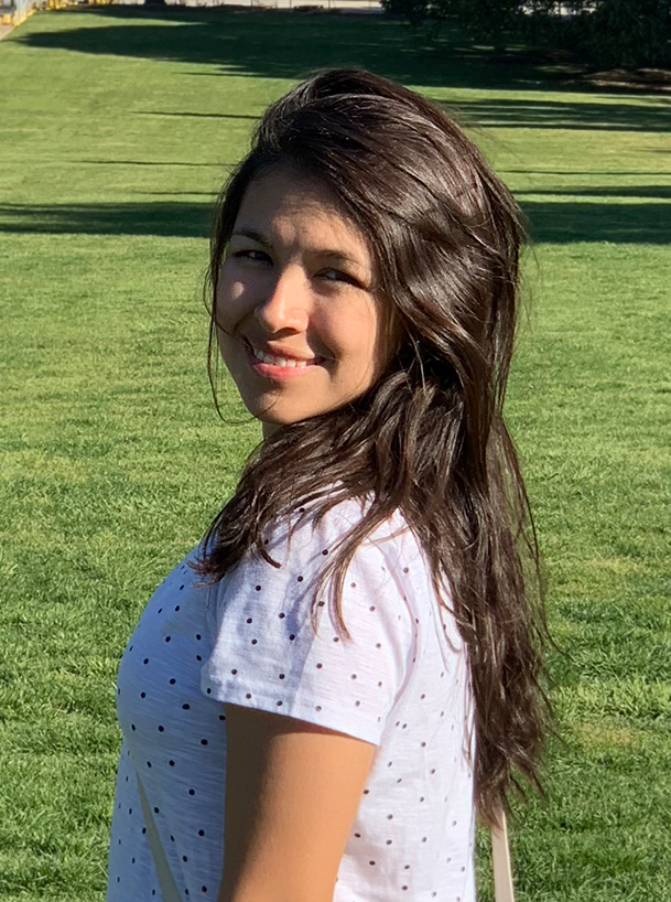 Karen Apolinar - Accountant